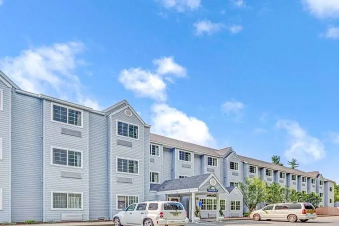 Sturbridge Plaza Hotel
