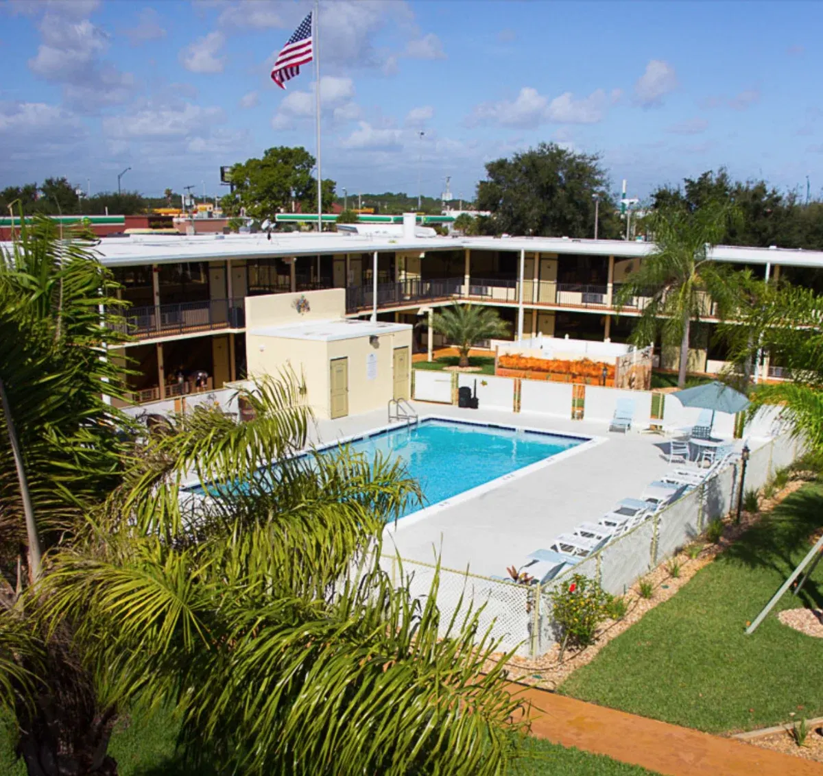 At Home Inn - Fort Pierce