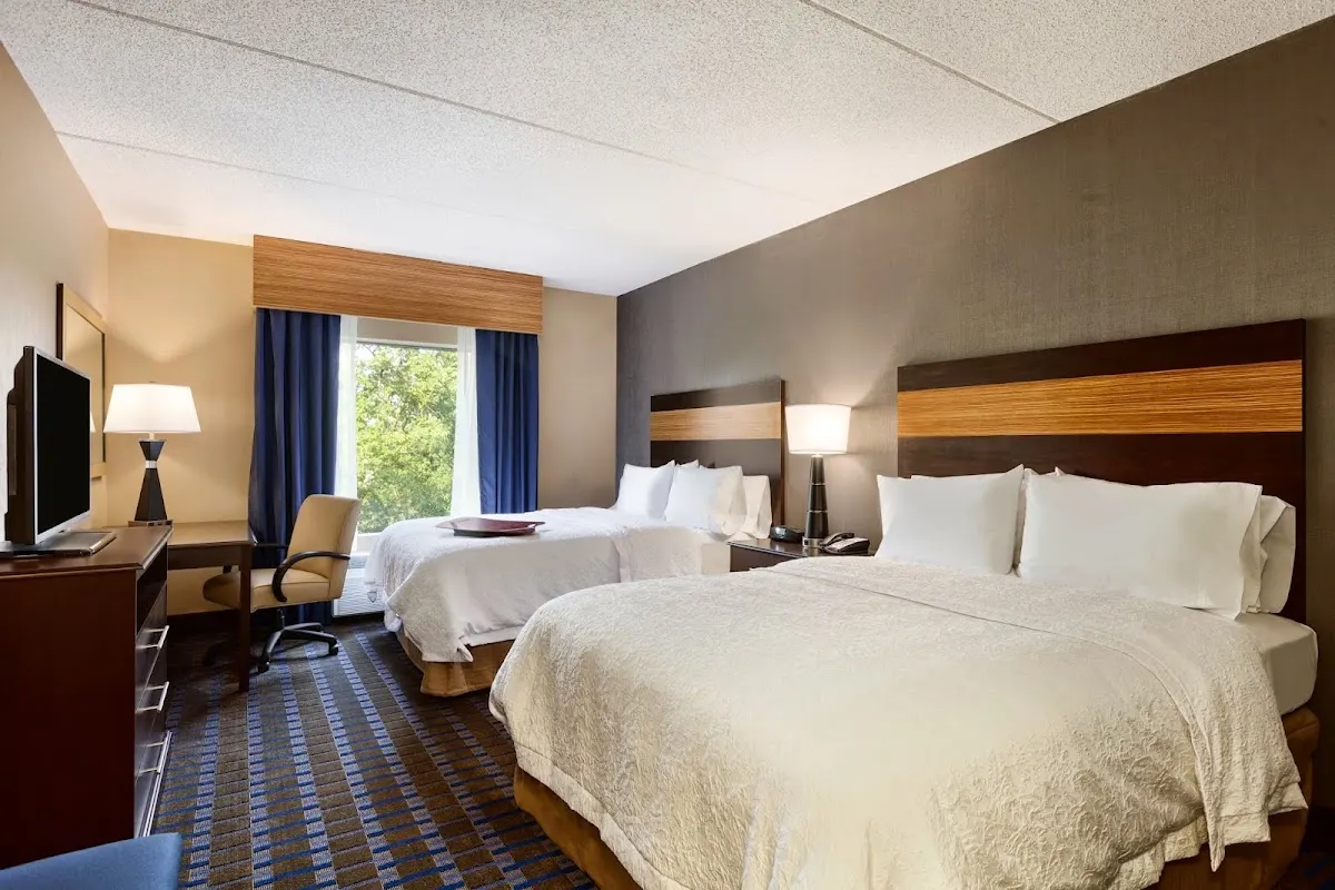 Hampton Inn & Suites Camp Springs/Andrews AFB