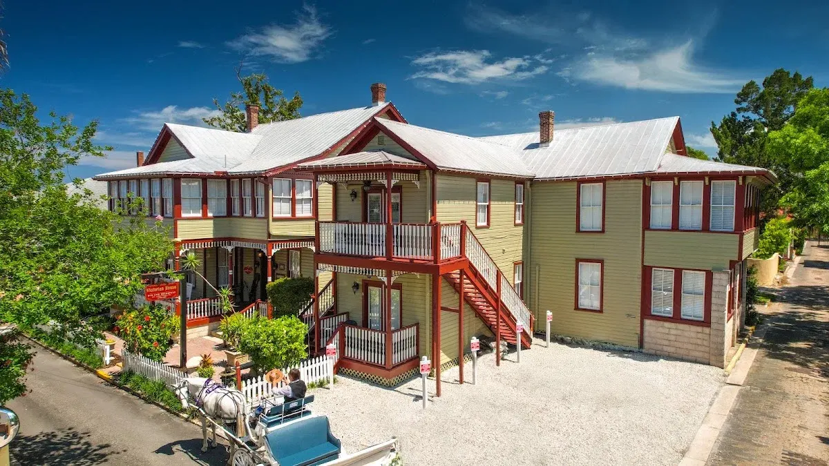 Victorian House Bed & Breakfast
