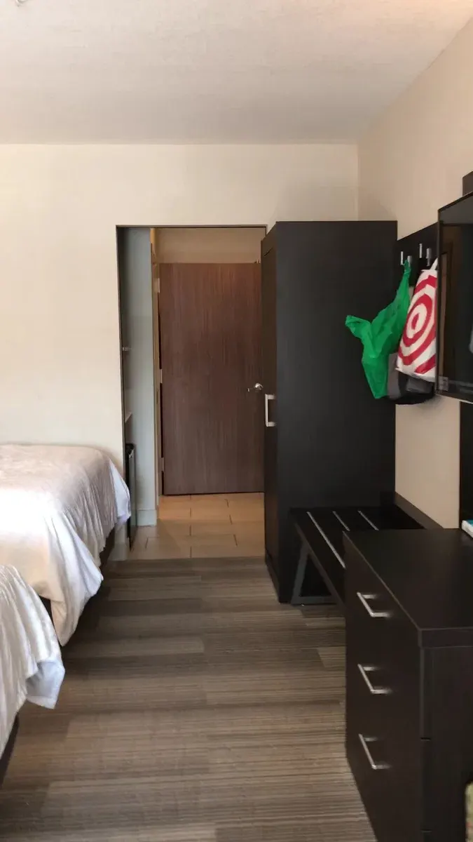 Holiday Inn Express & Suites Redding, an IHG Hotel