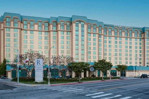 Renaissance Los Angeles Airport Hotel