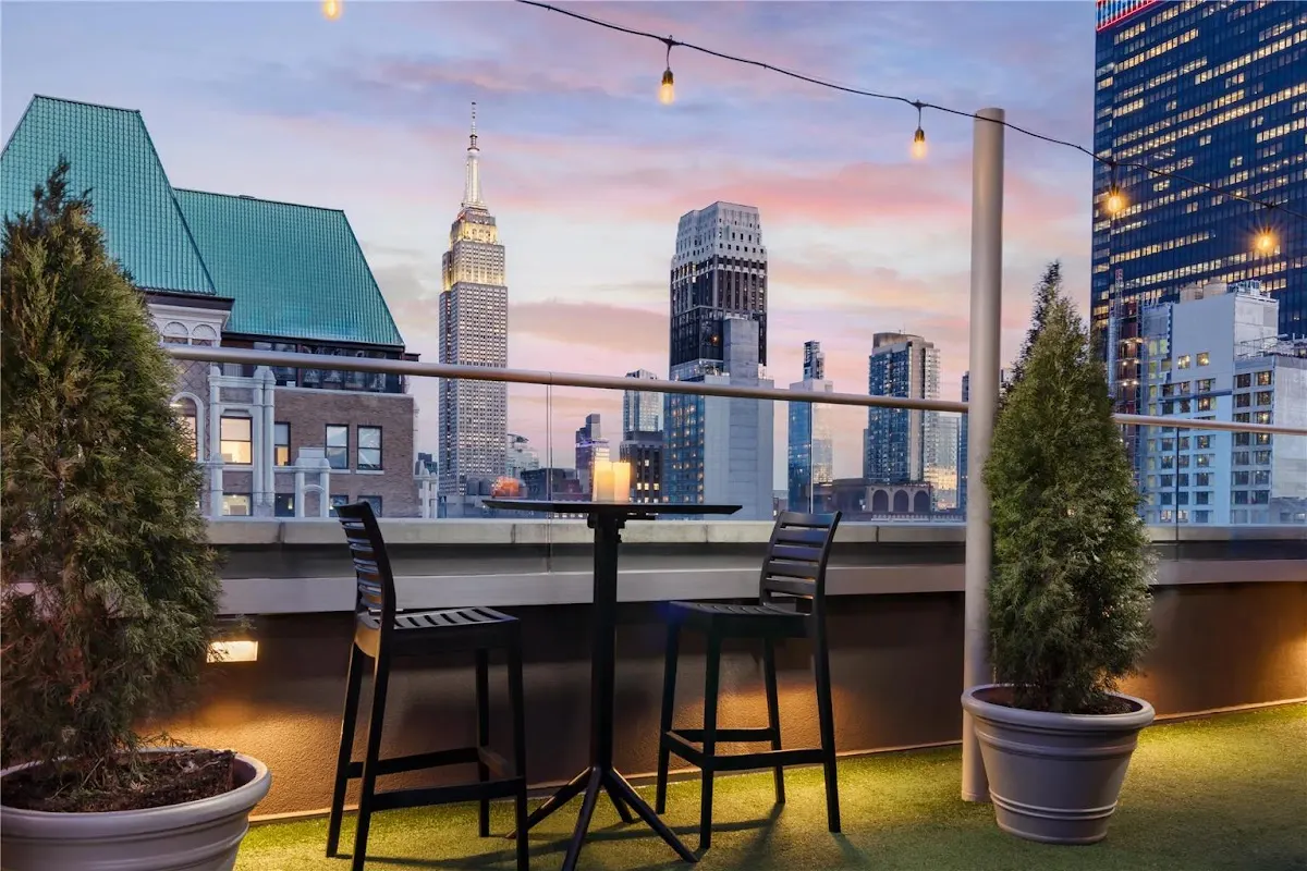DoubleTree by Hilton New York Times Square South