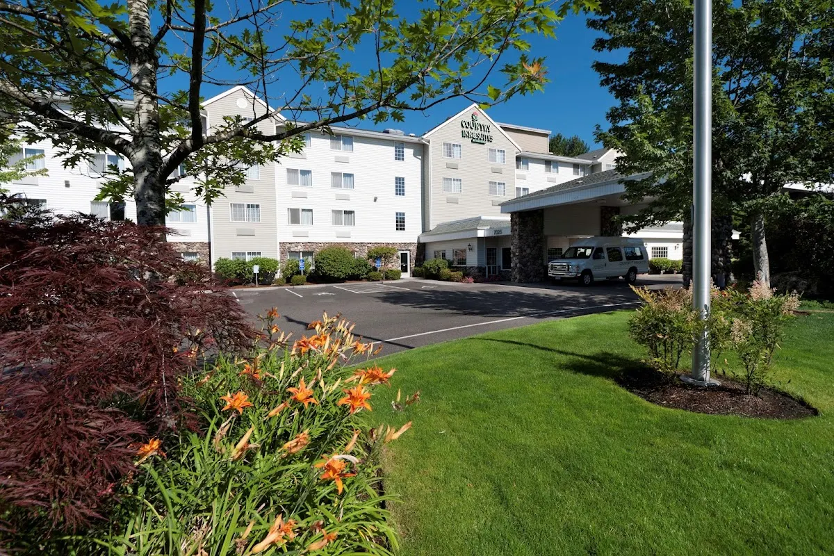 Country Inn & Suites by Radisson, Portland International Airport, OR