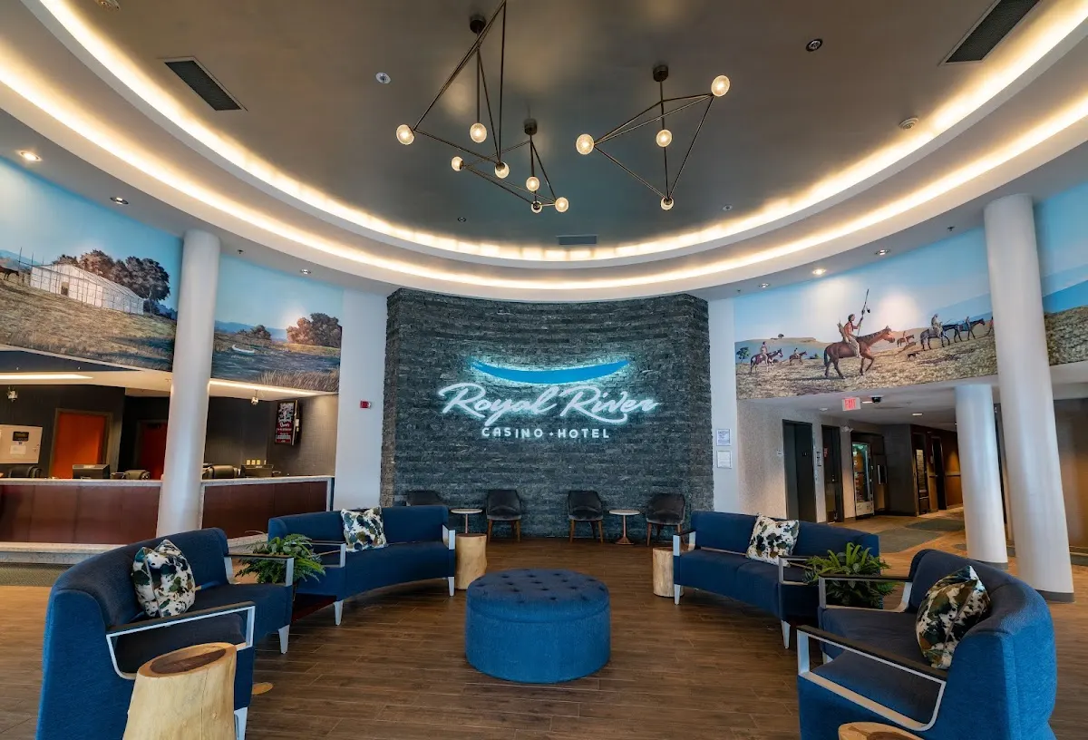 Royal River Casino & Hotel