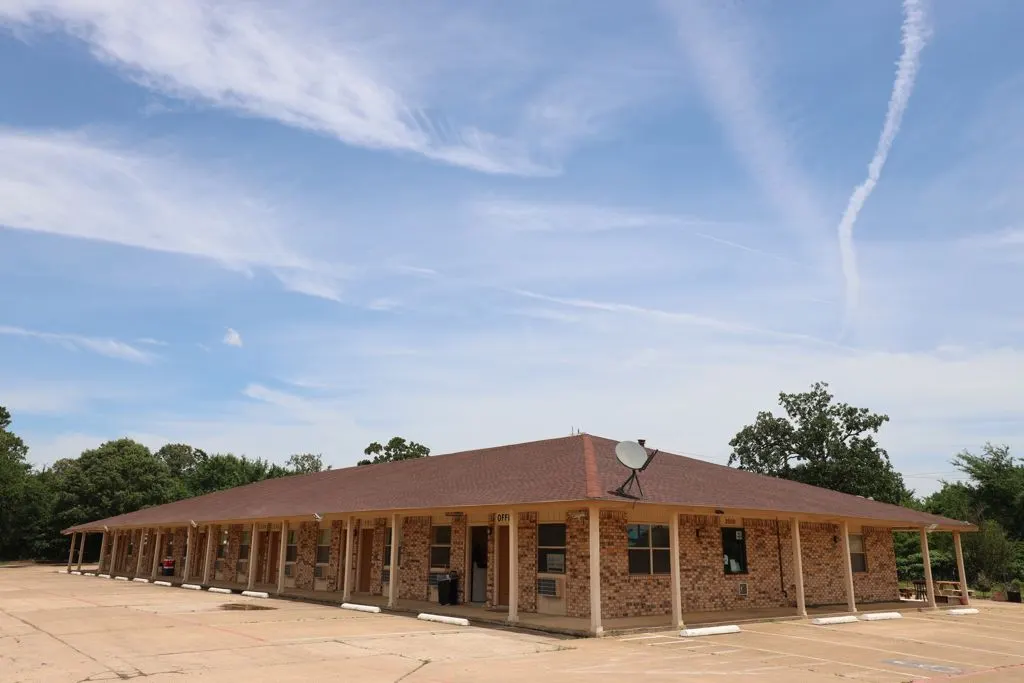 Van Inn Motel