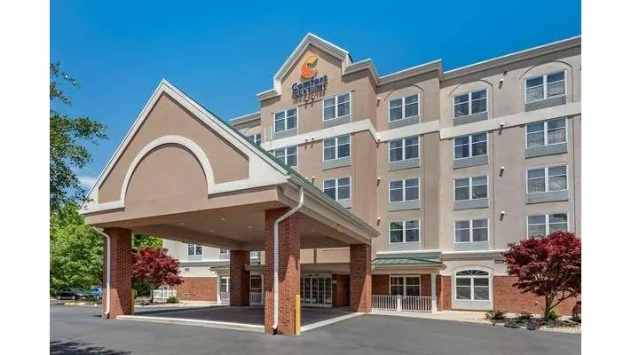 Comfort Inn & Suites Virginia Beach - Norfolk Airport