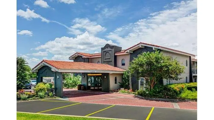 Baymont by Wyndham Austin University Area