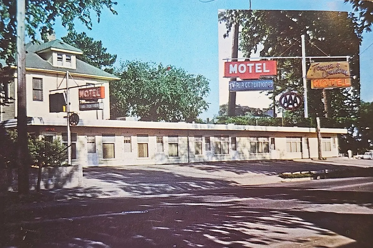 Town & Country Motel