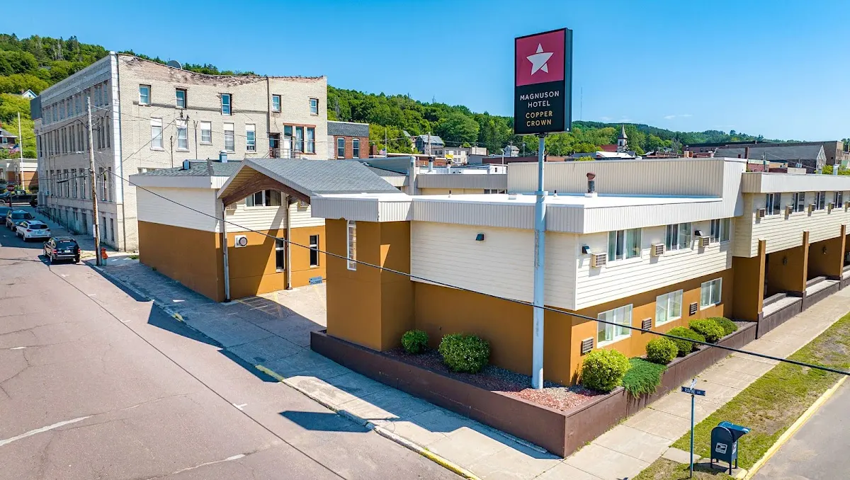 Magnuson Hotel Copper Crown