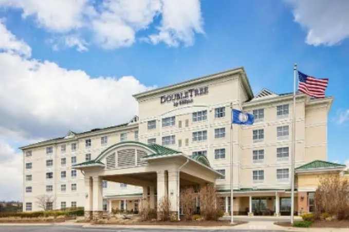 DoubleTree by Hilton Front Royal Blue Ridge Shadows