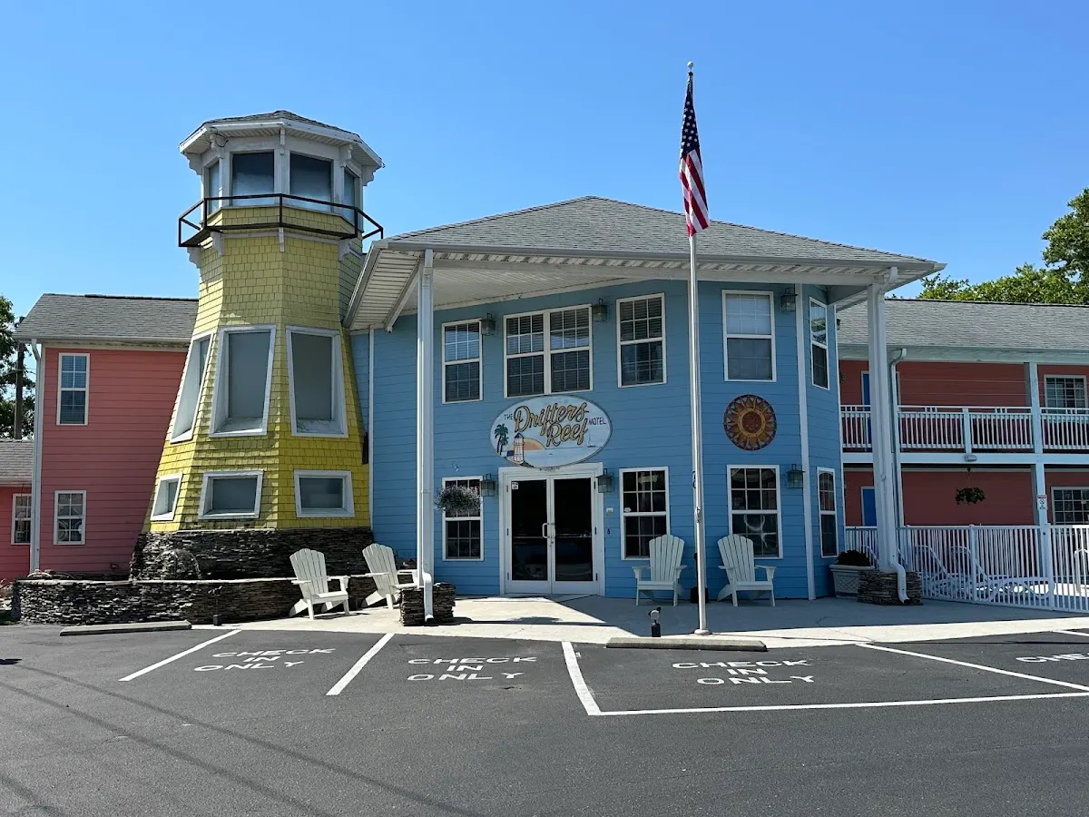 Drifter's Reef Hotel