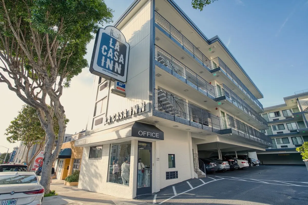 La Casa Inn