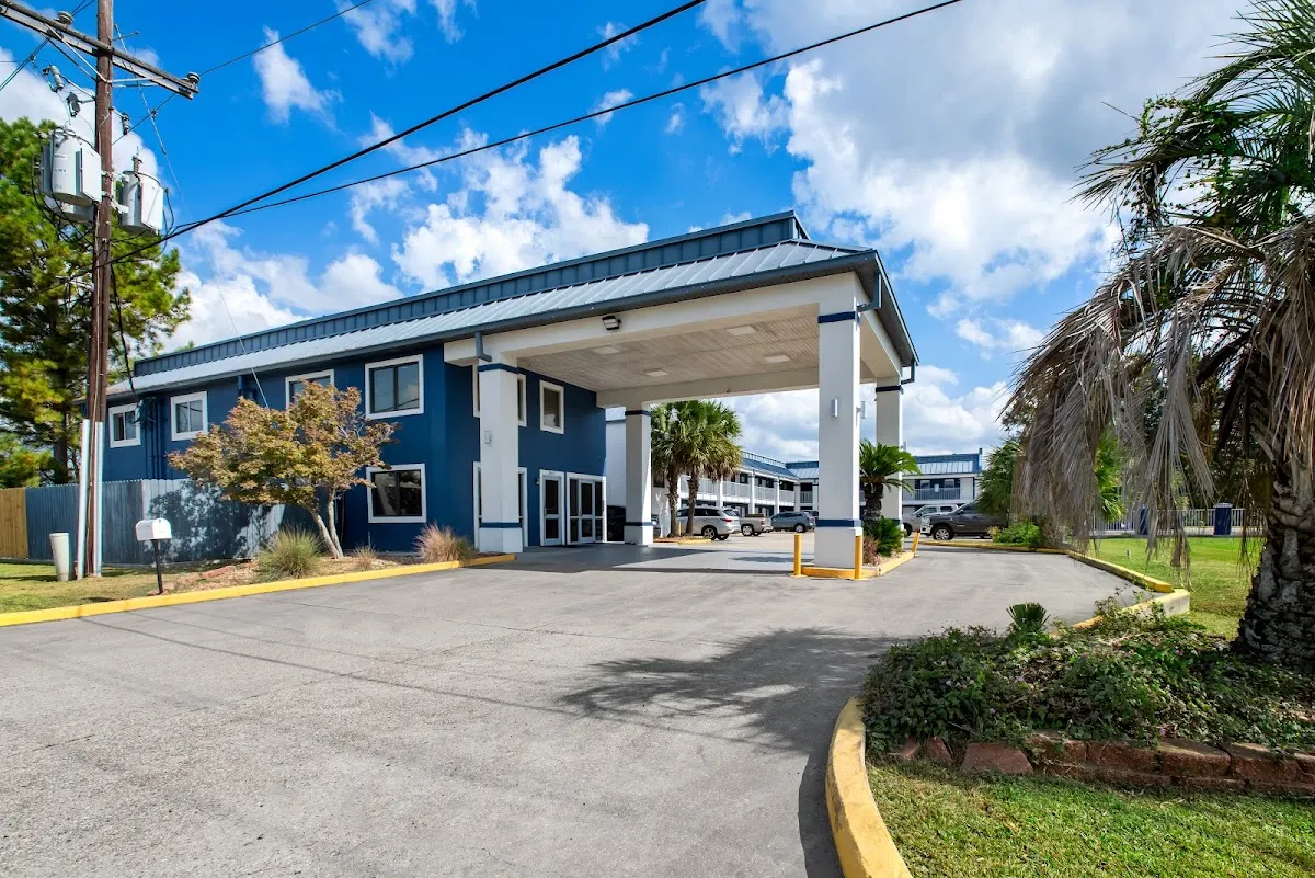 Americas Best Value Inn Gonzales