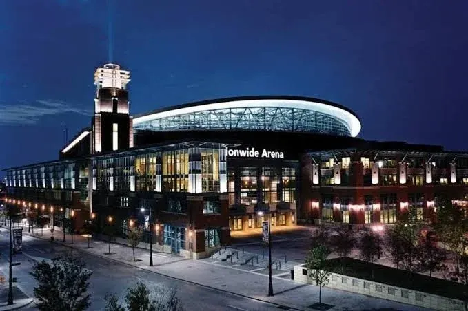 Short North/Downtown | Steps to High St | Walk to Convention Ctr | Free Parking