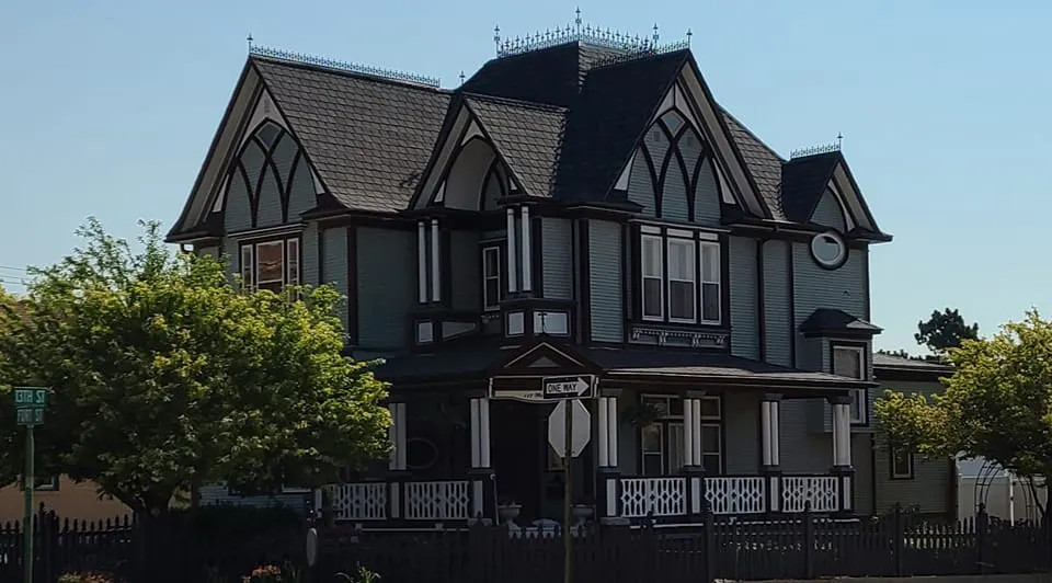 Bissing House