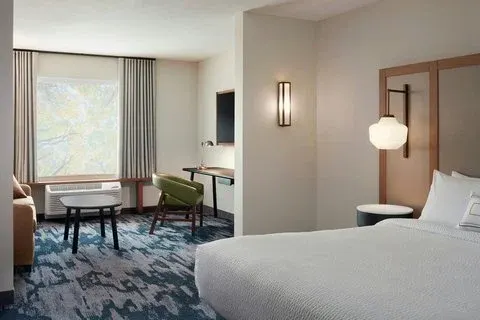 Fairfield by Marriott Inn & Suites Mount Pleasant, WI