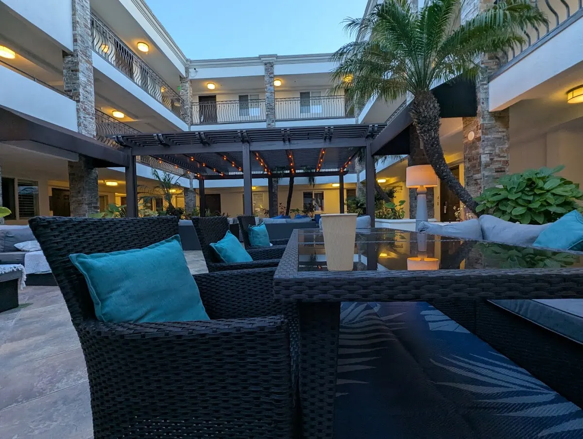 City Express by Marriott Manhattan Beach