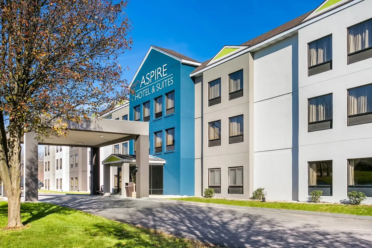Aspire Hotel and Suites