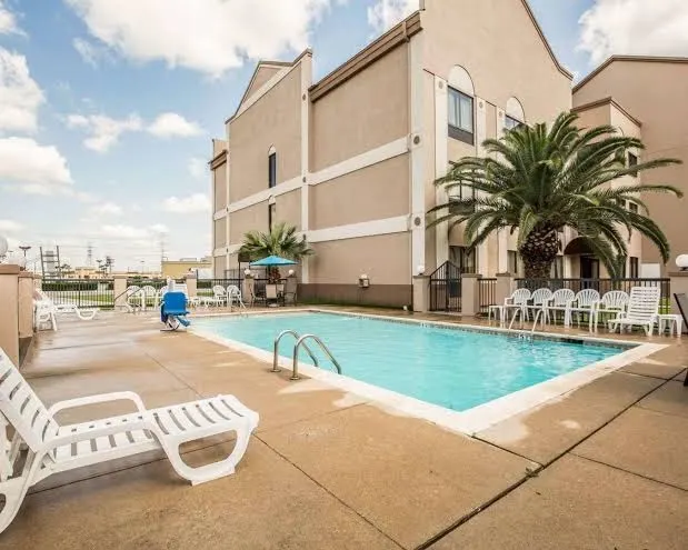 Spark by Hilton Stafford Sugar Land