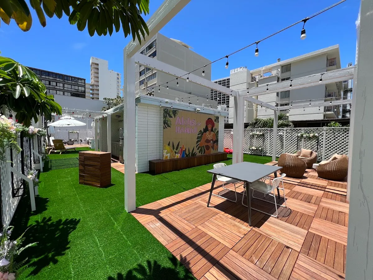 The Beach Waikiki Hostel by ALOH